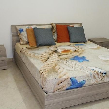 Holiday House Rosy Кавалино ди Лече Екстериор снимка