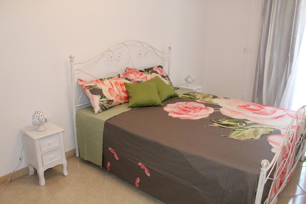 Holiday House Rosy Кавалино ди Лече Екстериор снимка